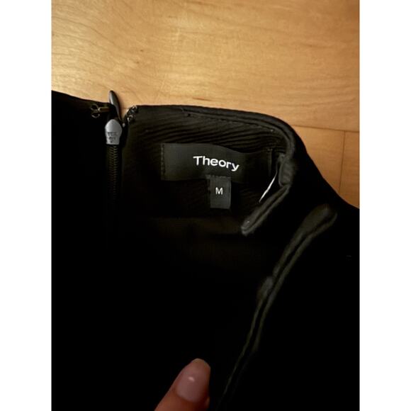 Theory Gracila Knit Shirttail Top Mockneck Black & White M - Picture 3 of 4